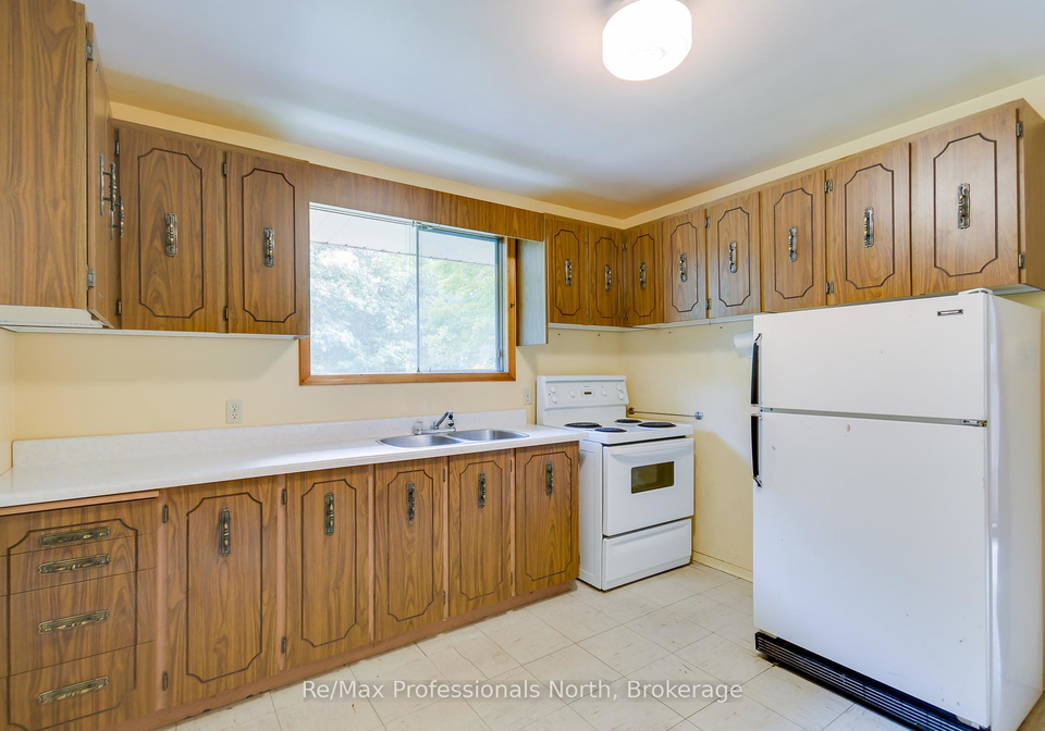 9-macnaughtan-court-bracebridge-ontario-x12379732