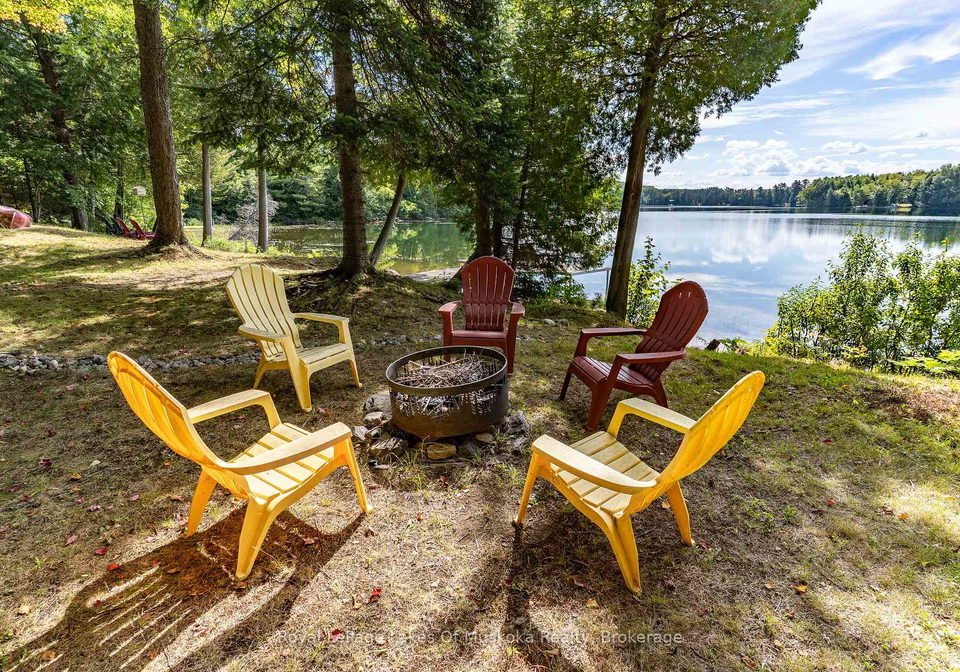 1020-grandview-drive-lake-of-bays-ontario-x12379836