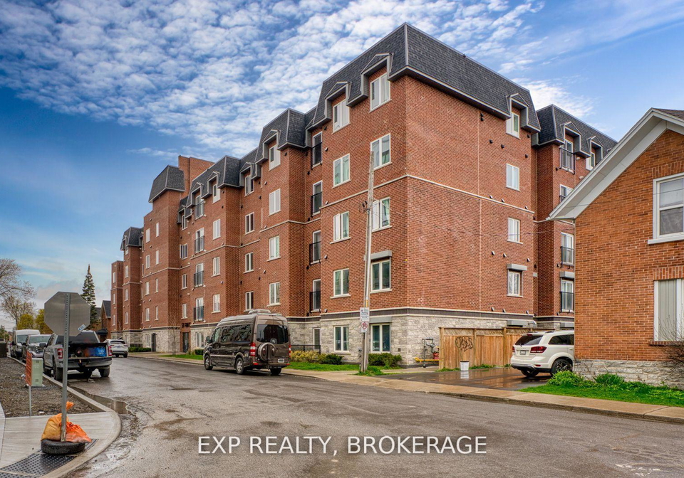 501-frontenac-street-kingston-ontario-x12379871