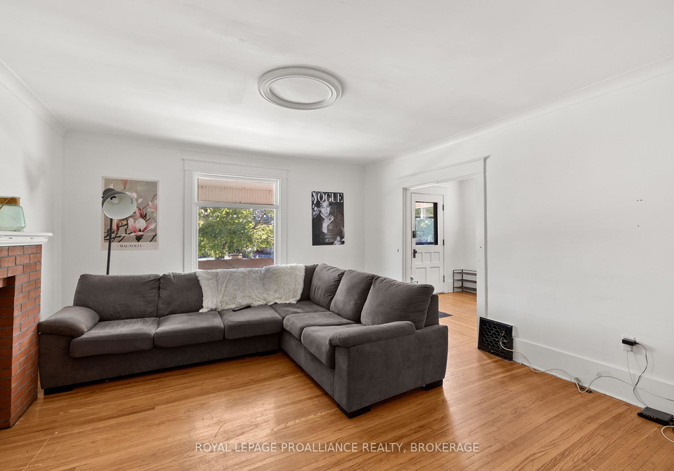 202-victoria-street-kingston-ontario-x12379951