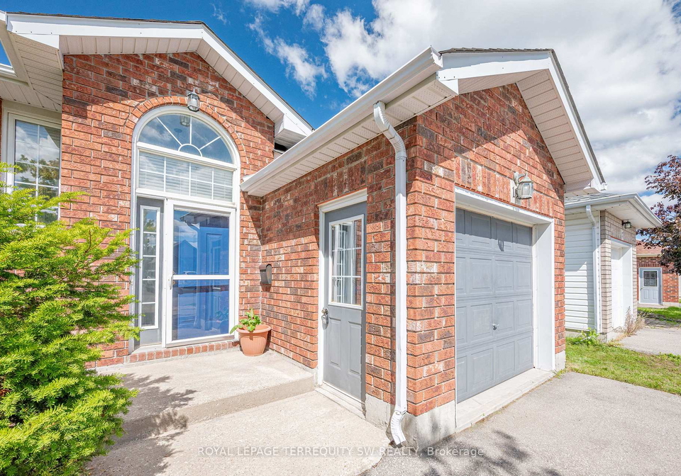 19-laurent-boulevard-kawartha-lakes-ontario-x12380063