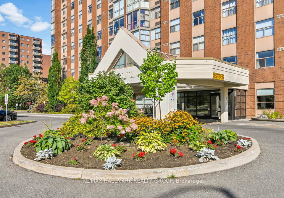2760-carousel-crescent-ottawa-ontario-x12380113