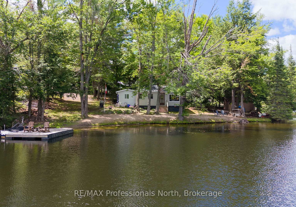 1073-ward-lane-n-bracebridge-ontario-x12380140