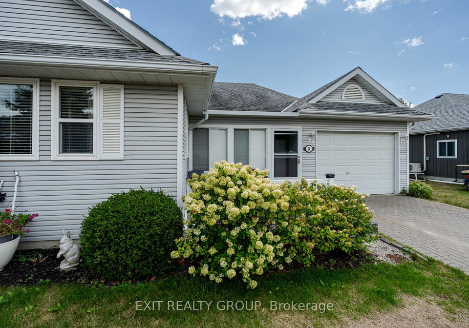 5-empire-boulevard-prince-edward-county-ontario-x12380143