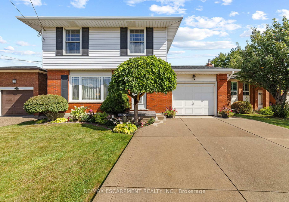 47-leaway-avenue-hamilton-ontario-x12380207