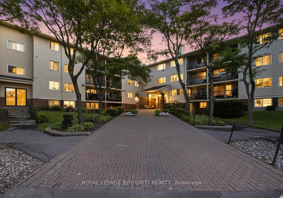 6470-bilberry-drive-ottawa-ontario-x12380409