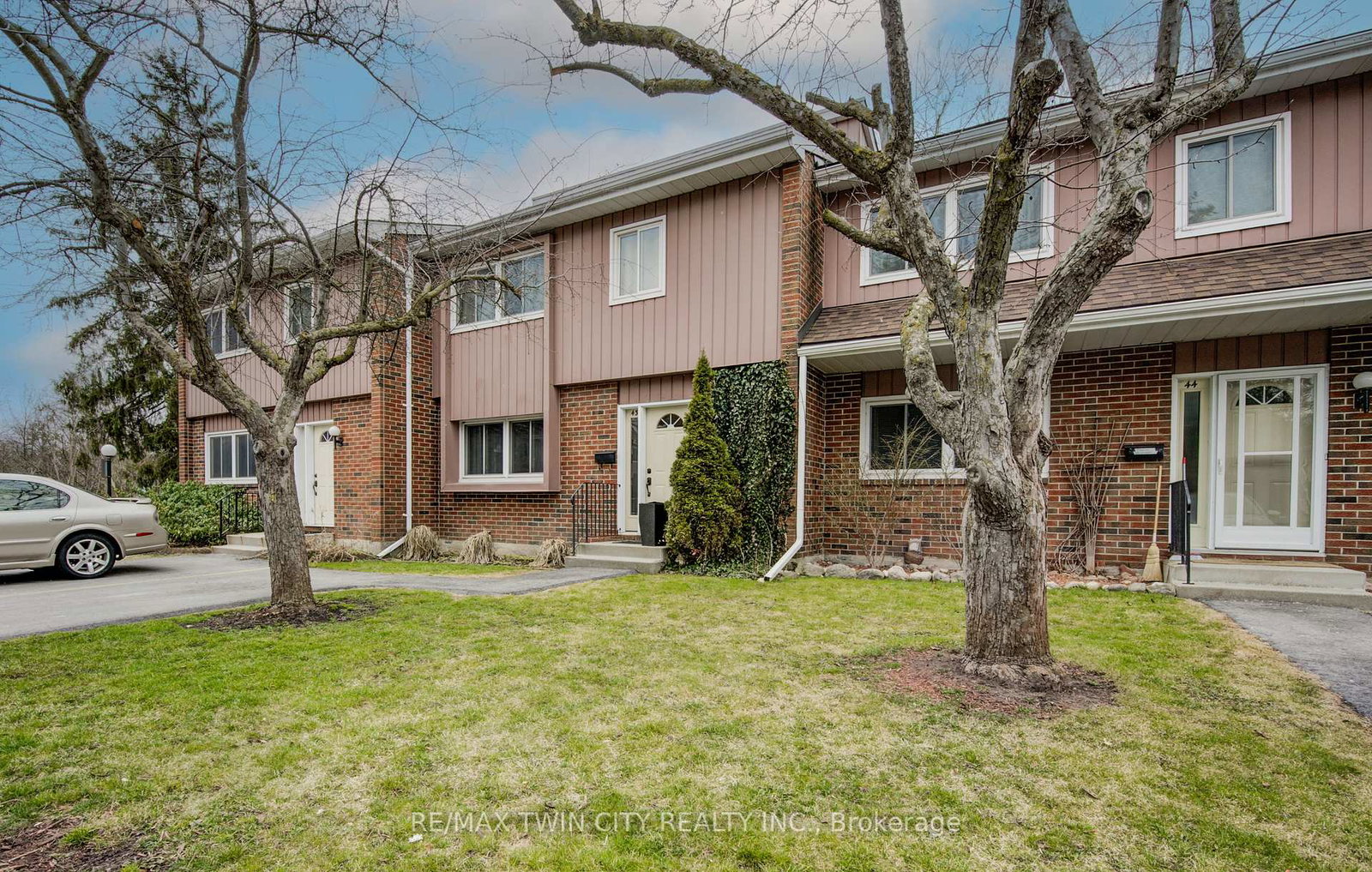 121-university-avenue-e-waterloo-ontario-x12380717