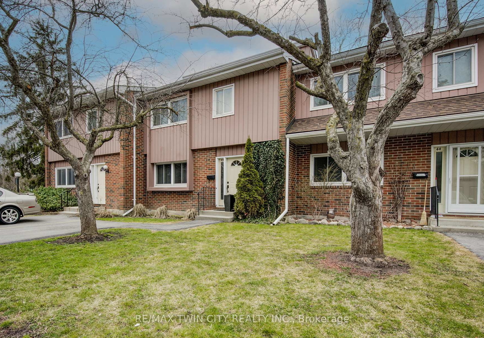 121-university-avenue-e-waterloo-ontario-x12380717