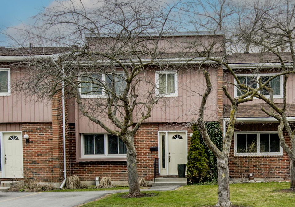 121-university-avenue-e-waterloo-ontario-x12380717