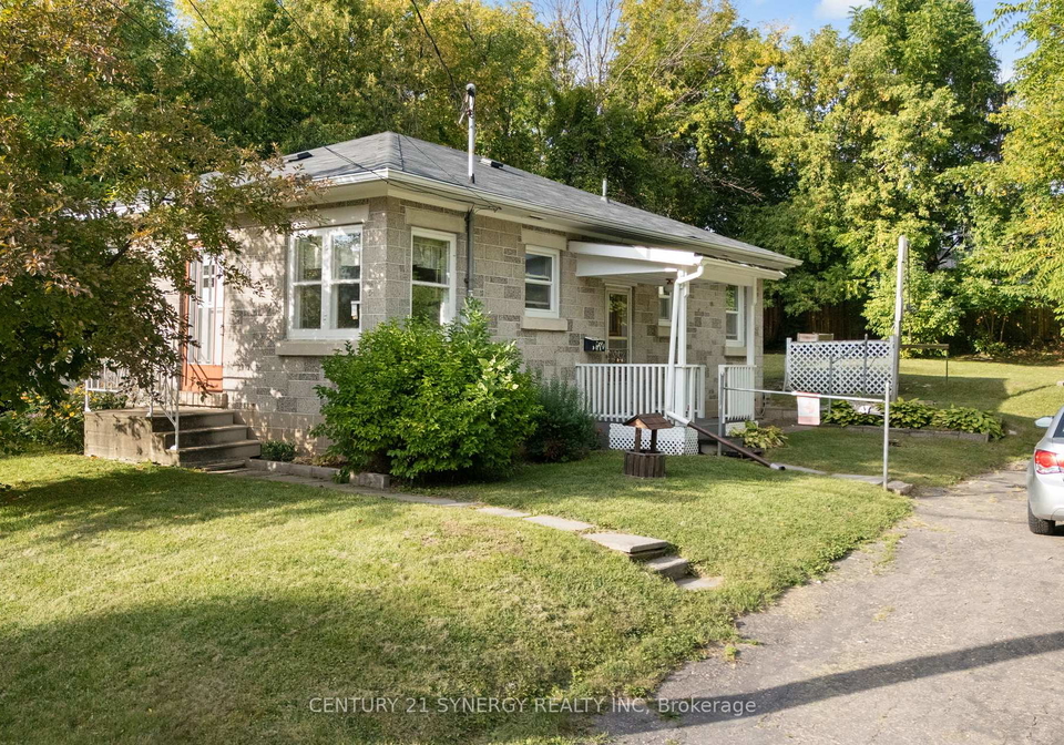 47-queen-street-s-renfrew-ontario-x12380802