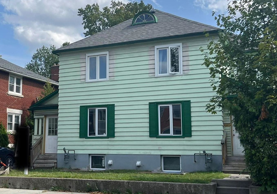 452-454-sunnyside-avenue-ottawa-ontario-x12381009