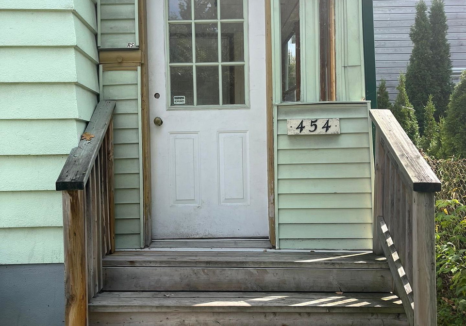 452-454-sunnyside-avenue-ottawa-ontario-x12381009