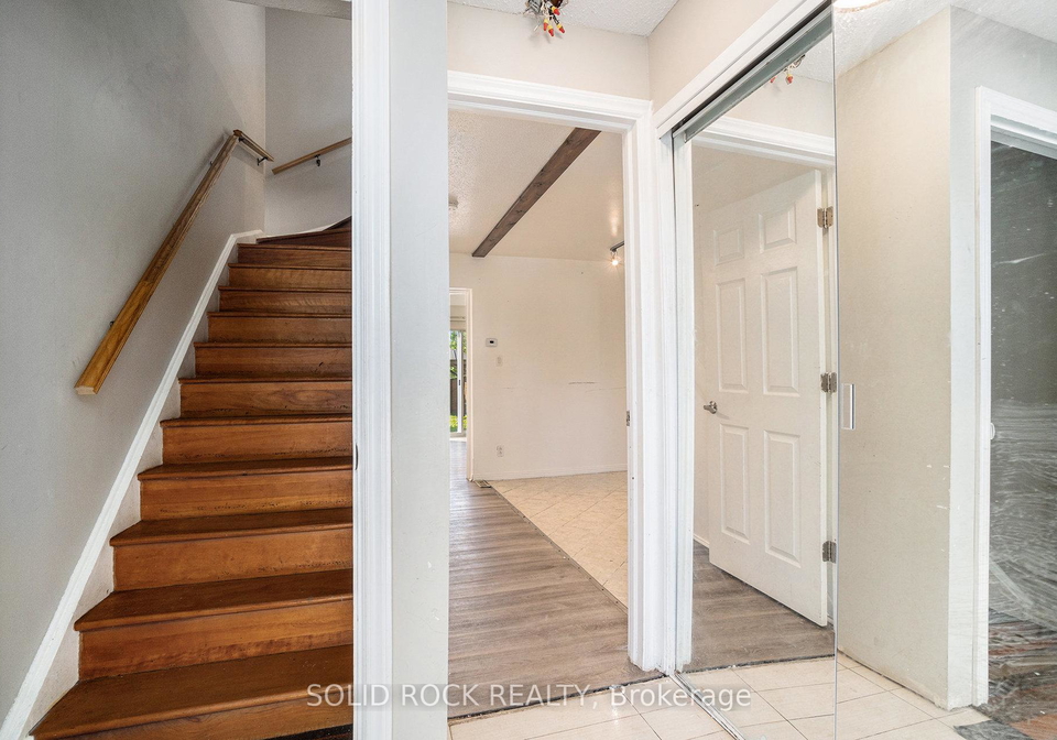 1432-leigh-crescent-ottawa-ontario-x12381018