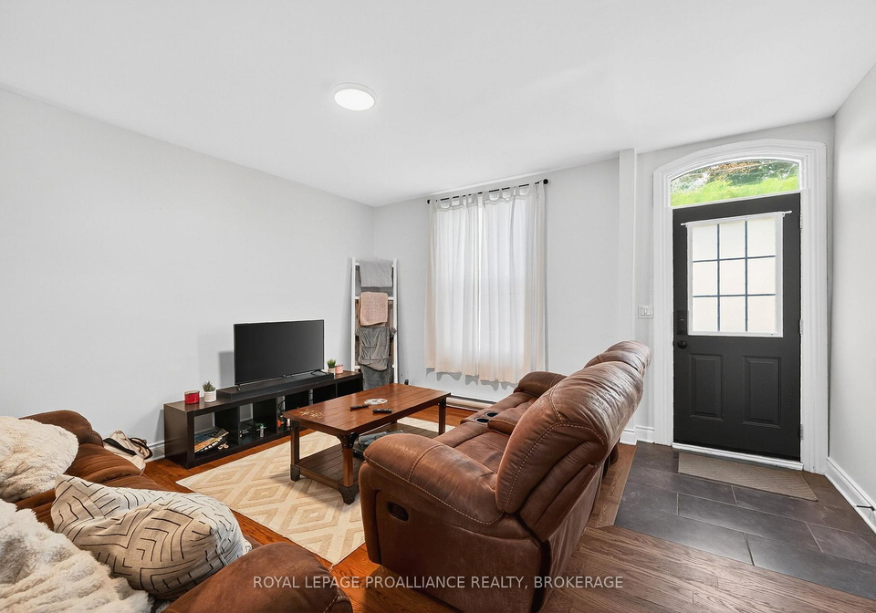 119-montreal-street-kingston-ontario-x12381021