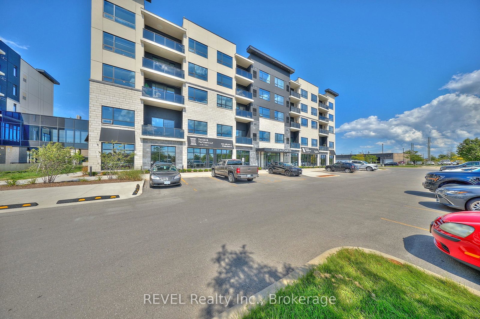 300b-fourth-avenue-st-catharines-ontario-x12381107