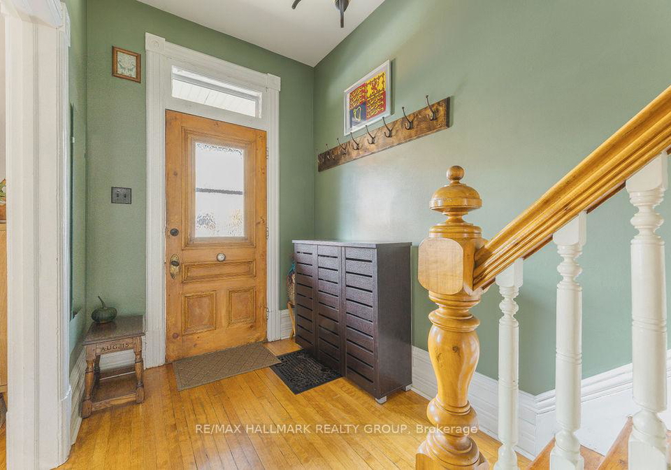 38-elm-street-ottawa-ontario-x12381242