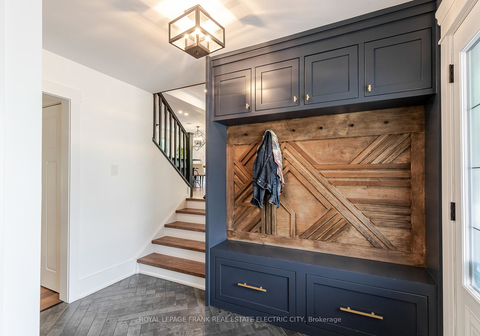 1255-bridle-drive-peterborough-ontario-x12381247