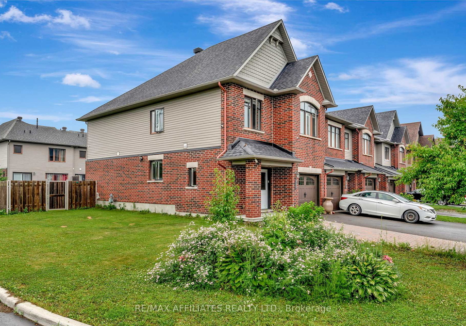 625-trigoria-crescent-ottawa-ontario-x12381483