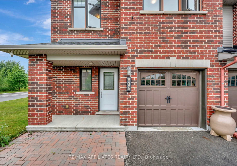 625-trigoria-crescent-ottawa-ontario-x12381483