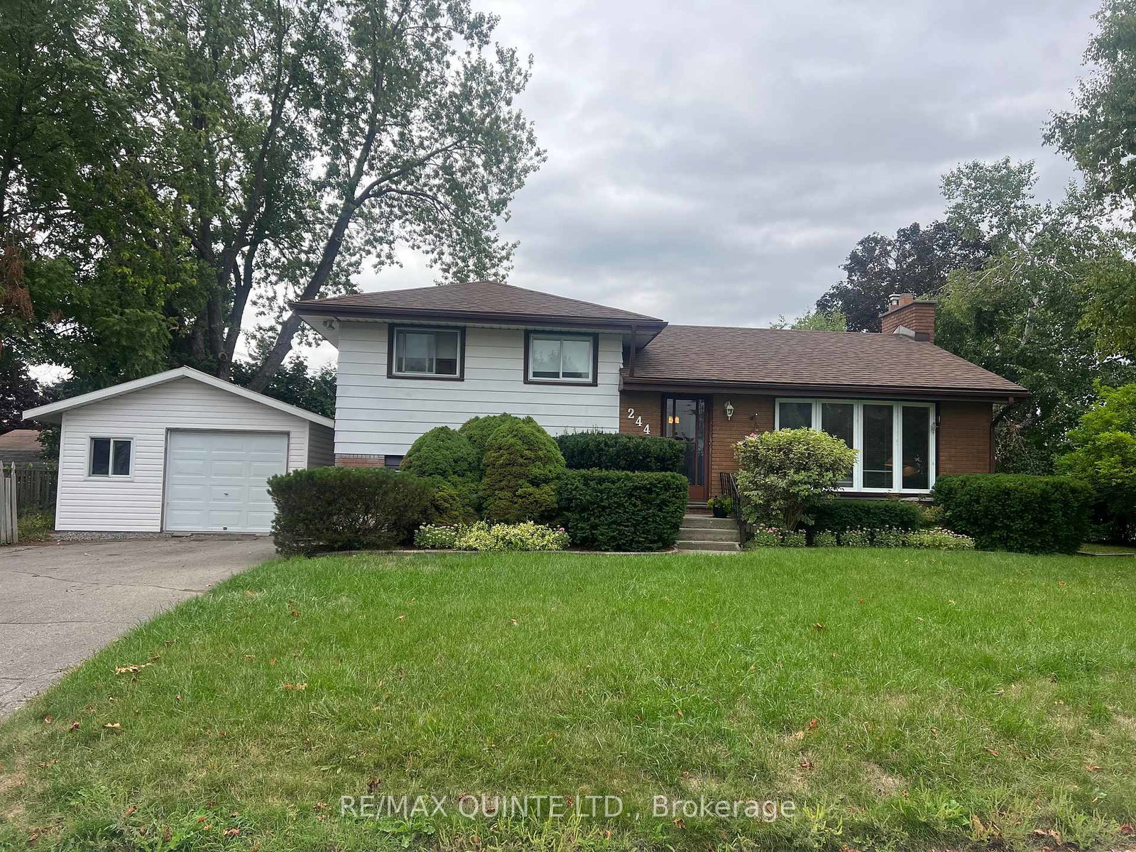 244-mcgill-street-quinte-west-ontario-x12381514