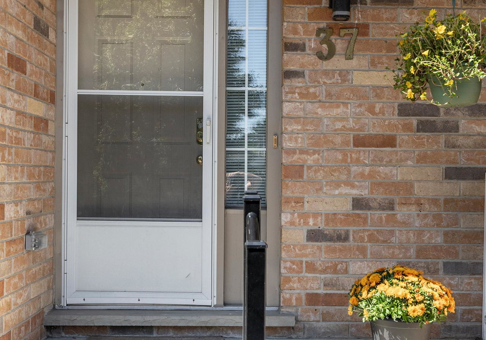 10-cadham-boulevard-hamilton-ontario-x12381906