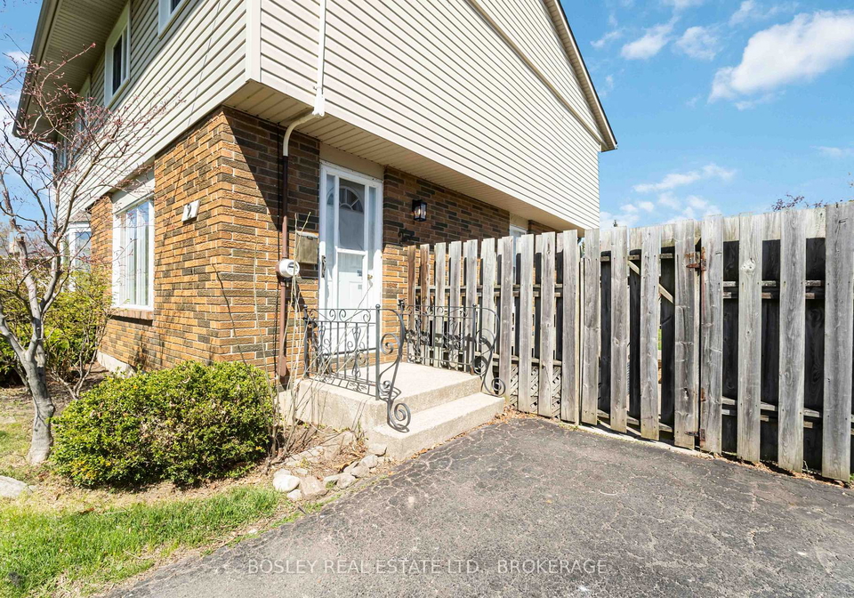 2-crescentwood-drive-st-catharines-ontario-x12382082