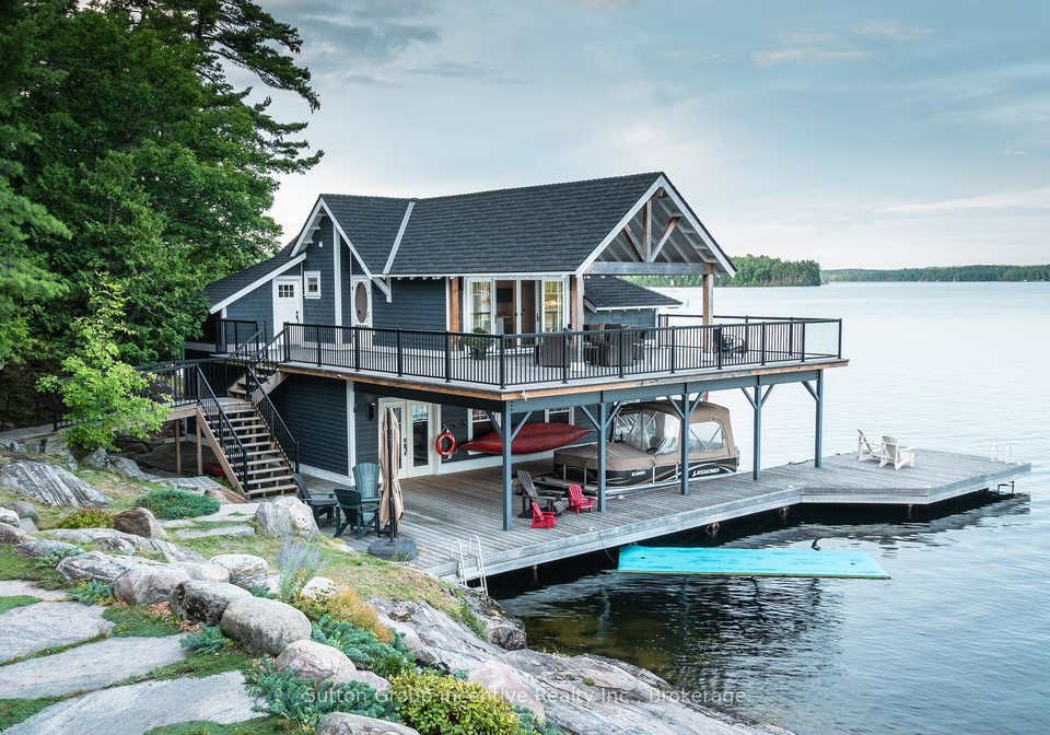 12-ouno-muskoka-lakes-ontario-x12382101