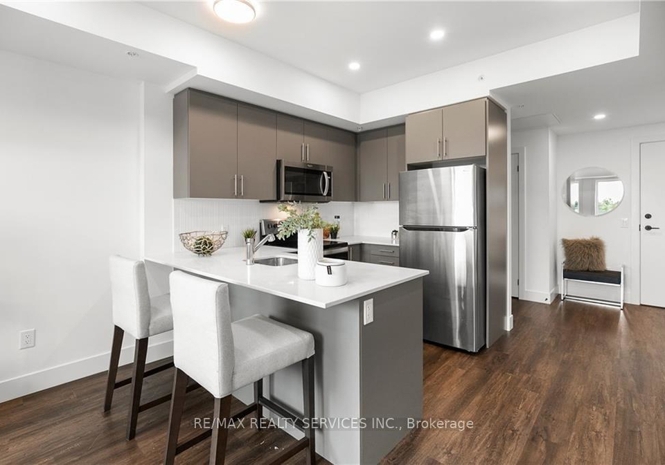 26-lowes-road-guelph-ontario-x12382177