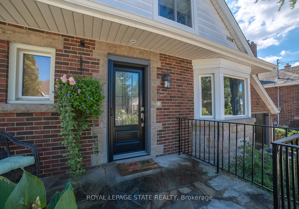 38-kenmore-road-hamilton-ontario-x12382178