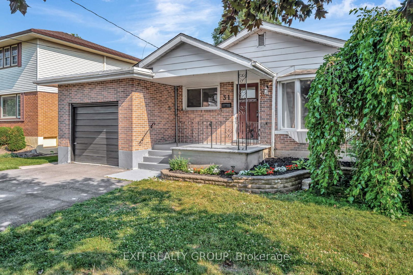 31-plaza-square-belleville-ontario-x12382212