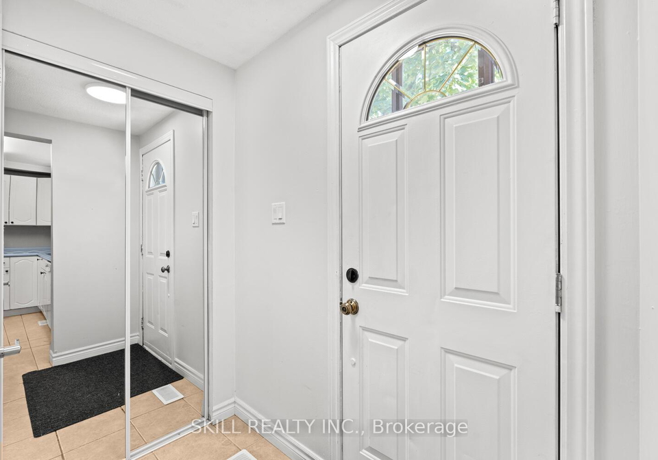 151-gateshead-crescent-hamilton-ontario-x12382311