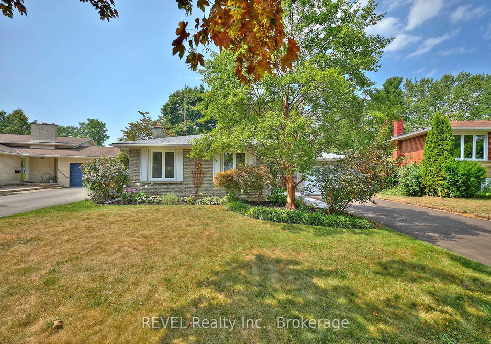 6796-corwin-crescent-niagara-falls-ontario-x12383044