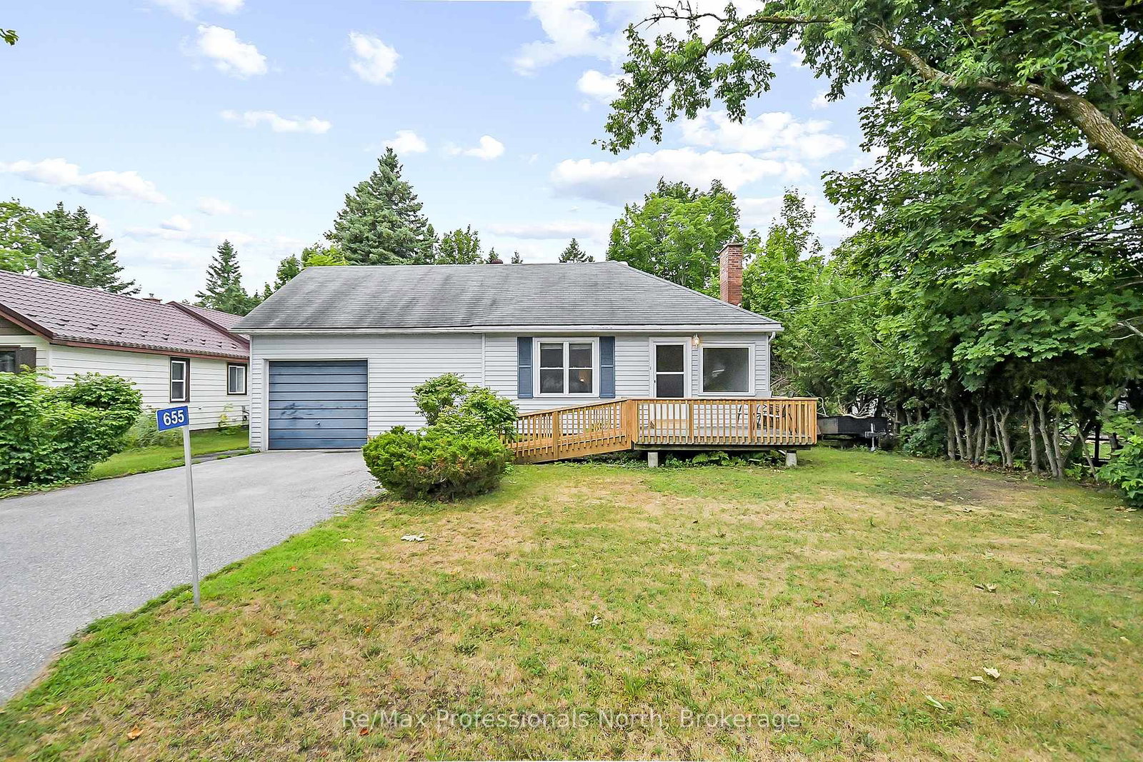 655-mary-street-n-gravenhurst-ontario-x12383068