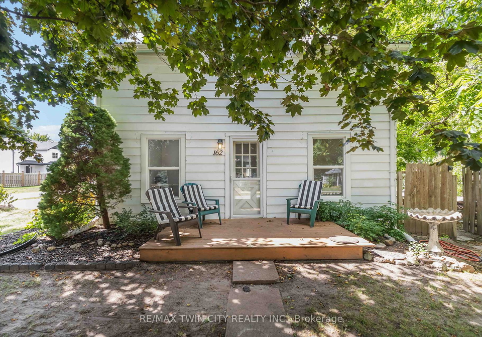 162-adelaide-street-strathroy-caradoc-ontario-x12383169