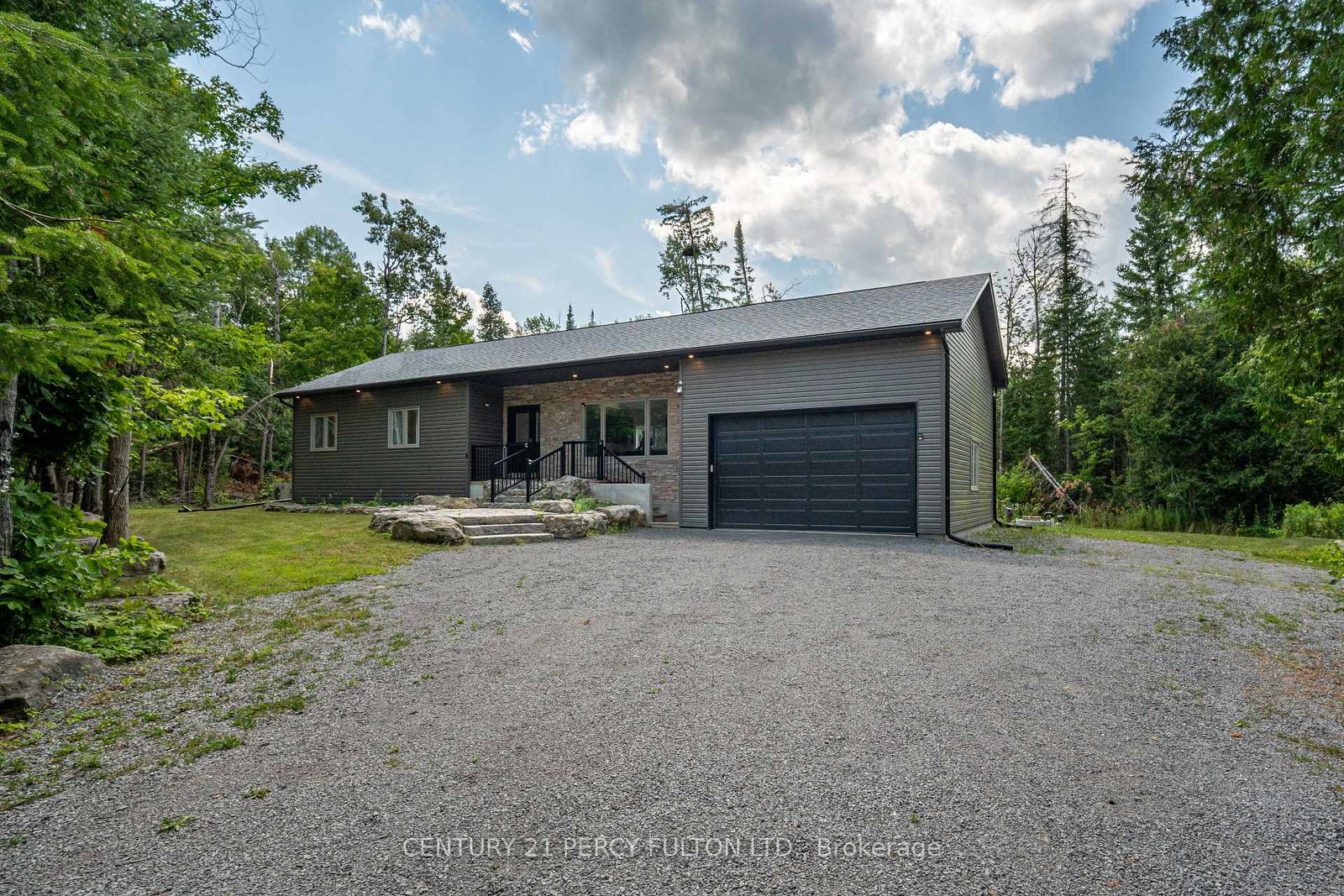 2196-mccrackens-ldg-road-douro-dummer-ontario-x12383296