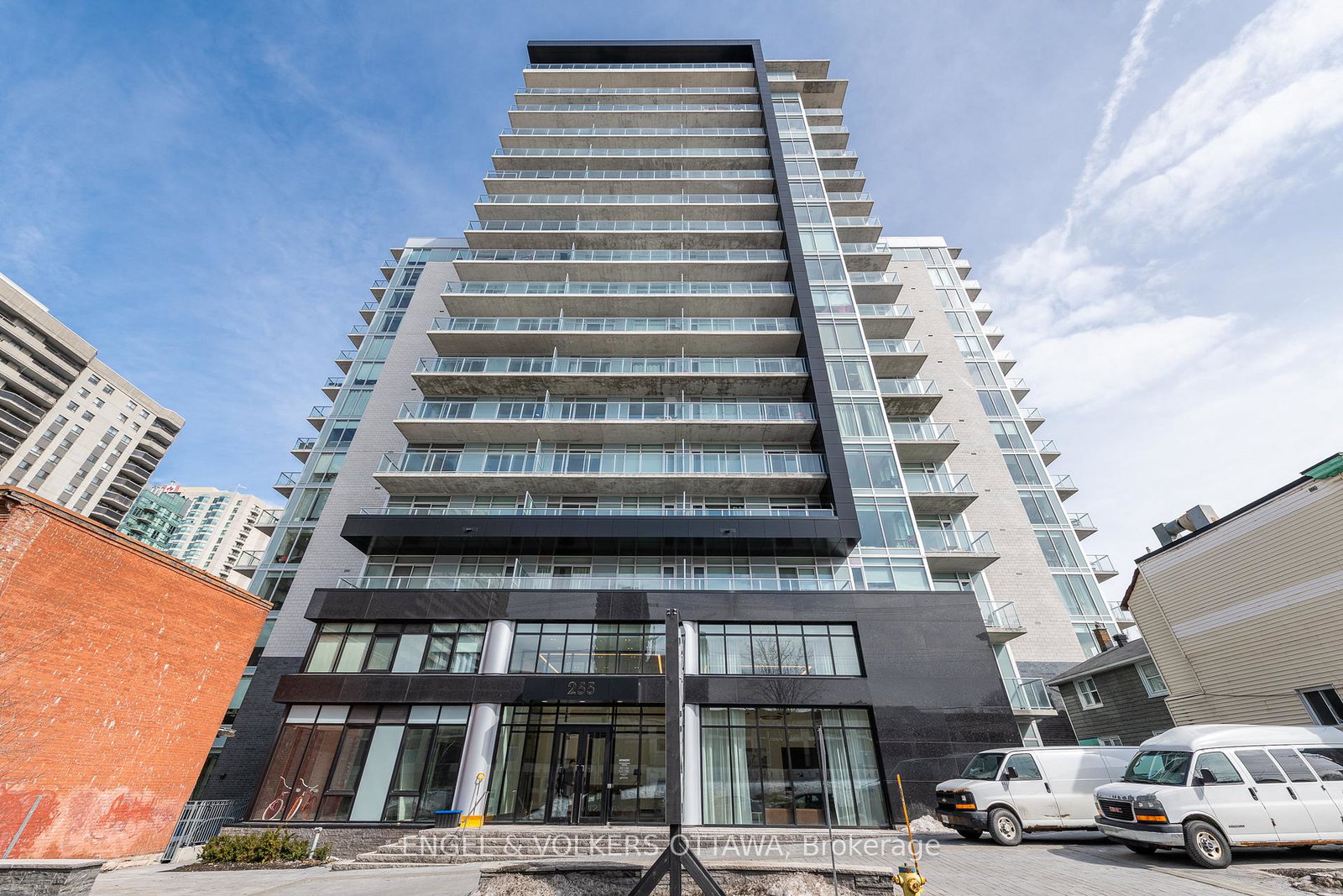 255-bay-street-w-ottawa-ontario-x12383591