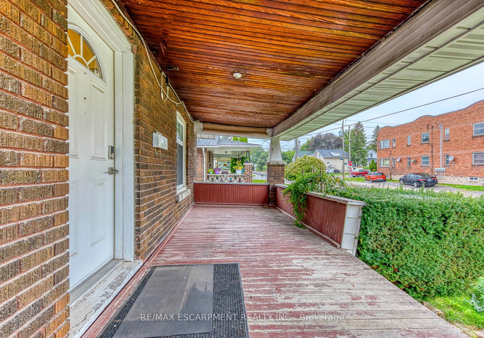 5188-maple-street-niagara-falls-ontario-x12383758