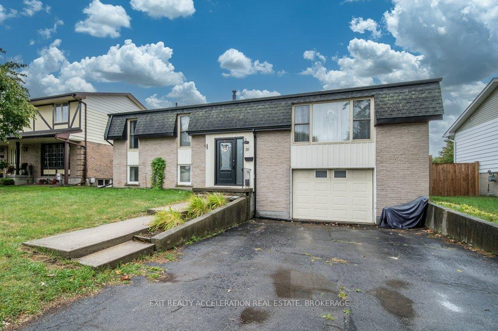 19-mortensen-drive-loyalist-ontario-x12383843