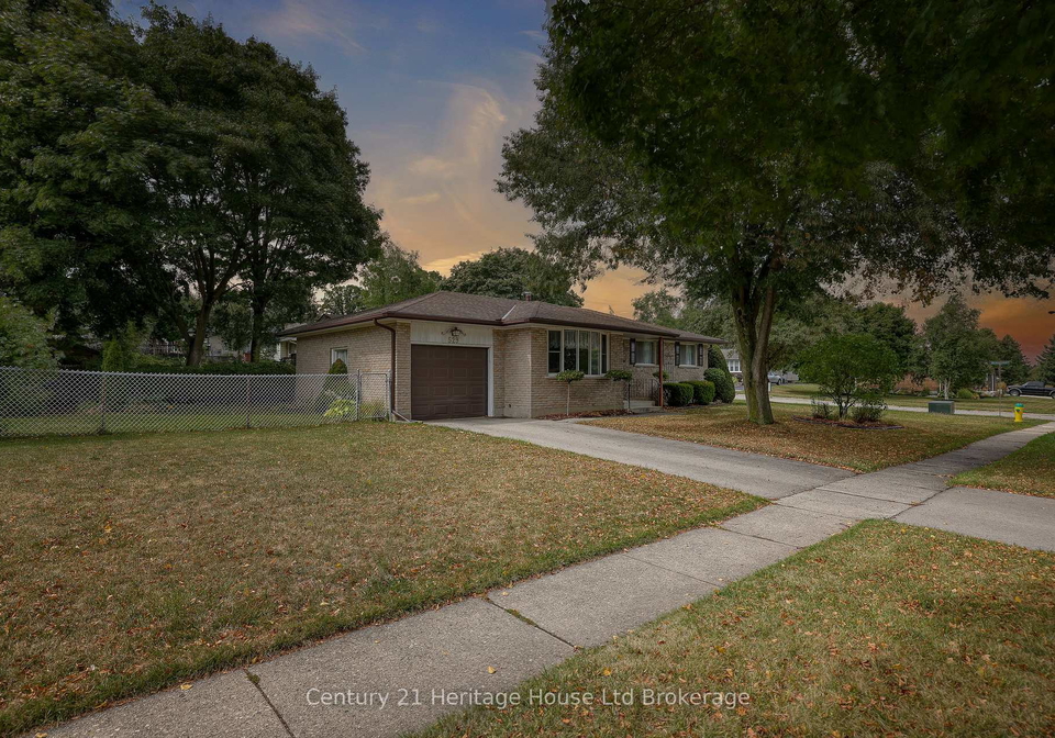 529-leinster-street-woodstock-ontario-x12383997