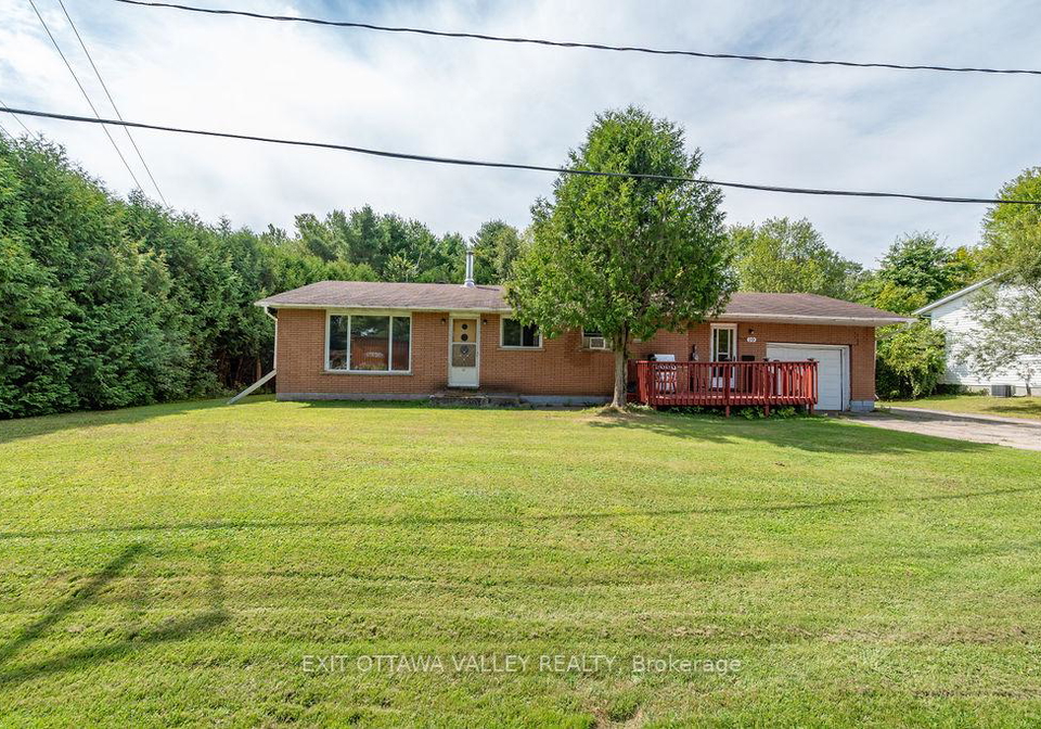19-ottawa-street-laurentian-hills-ontario-x12384046