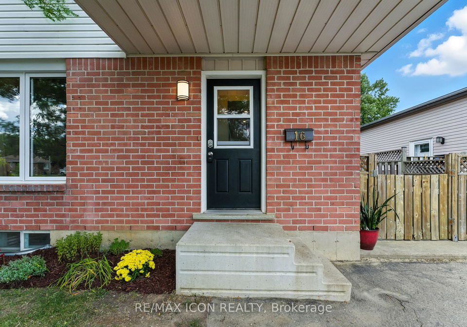 16-ivy-crescent-brant-ontario-x12384081