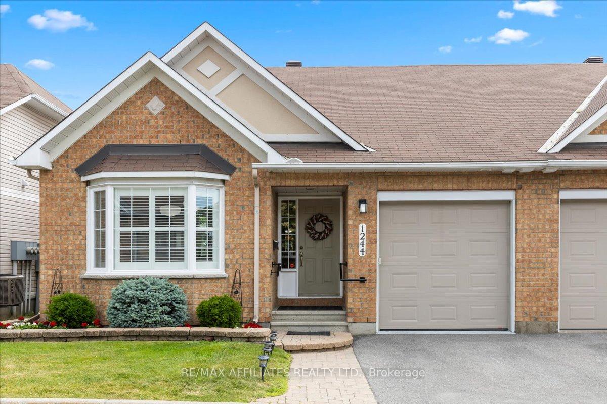 1244-foxborough-private-e-ottawa-ontario-x12384104
