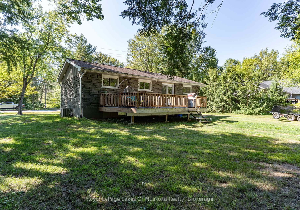 15-douglas-drive-bracebridge-ontario-x12384152