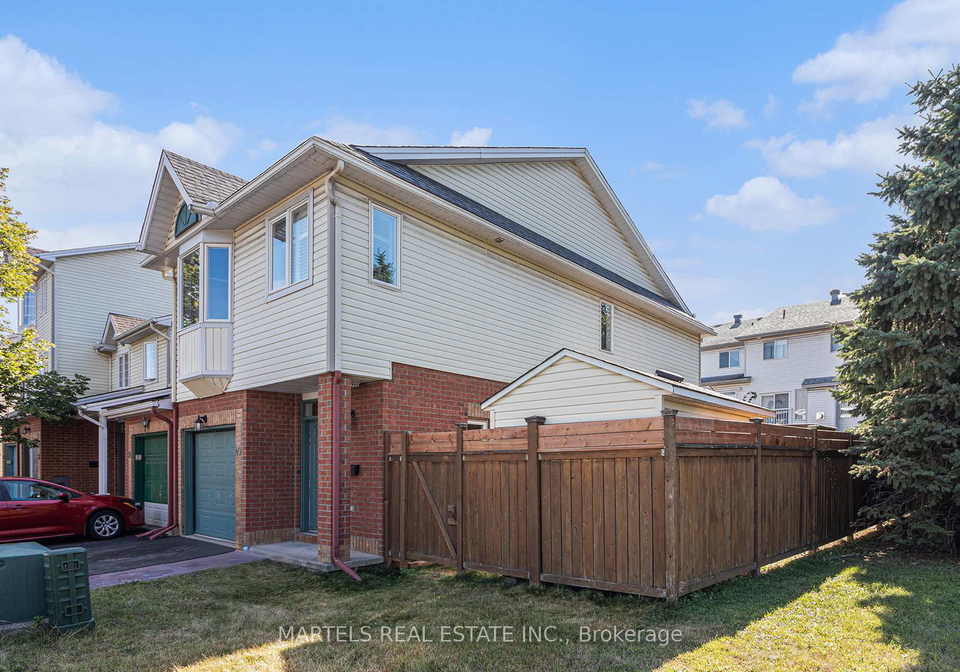 40-santa-cruz-private-ottawa-ontario-x12384304