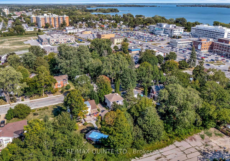 134-dufferin-avenue-belleville-ontario-x12384396