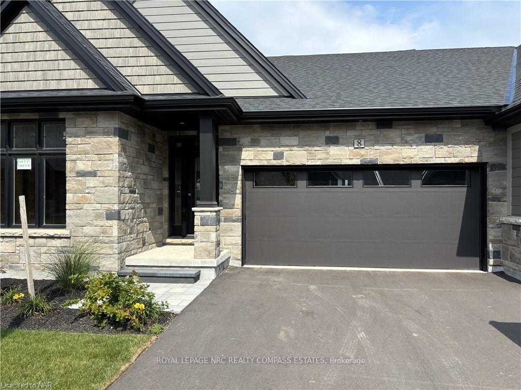 8-peachtree-lane-niagara-on-the-lake-ontario-x12384706