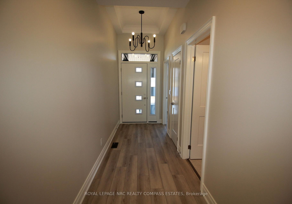 8-peachtree-lane-niagara-on-the-lake-ontario-x12384706