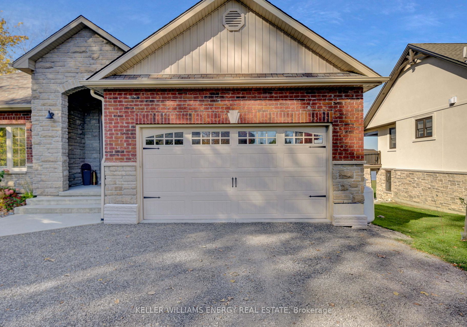 4-prinyers-drive-prince-edward-county-ontario-x12384828