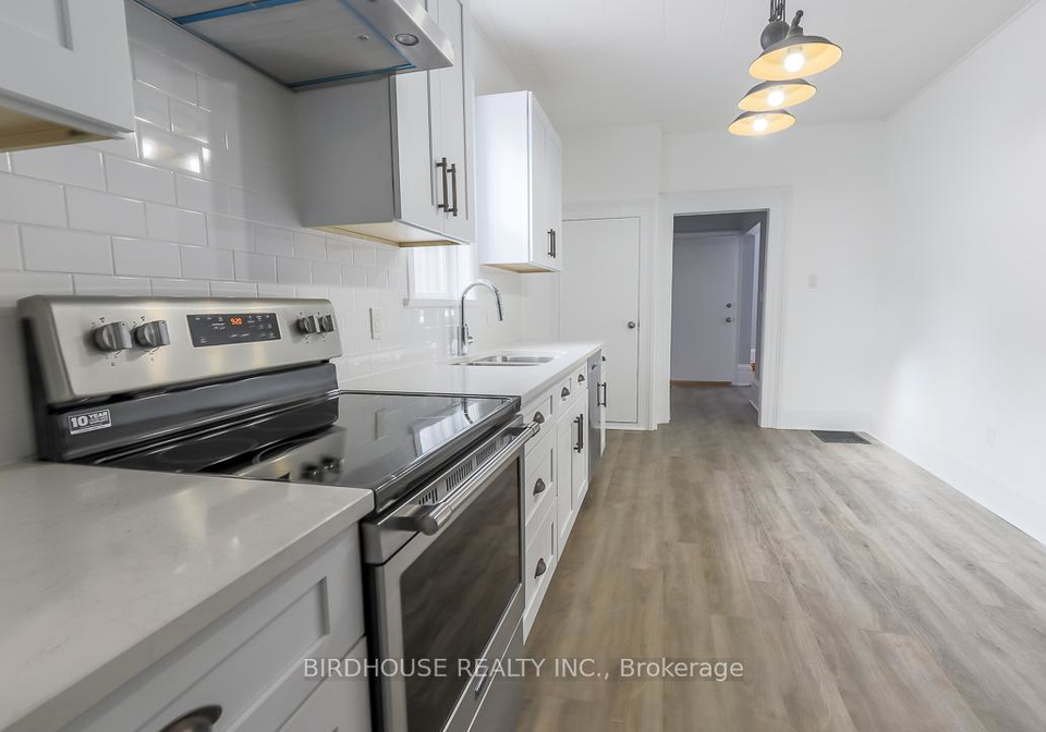 20-st-lawrence-street-kawartha-lakes-ontario-x12384894