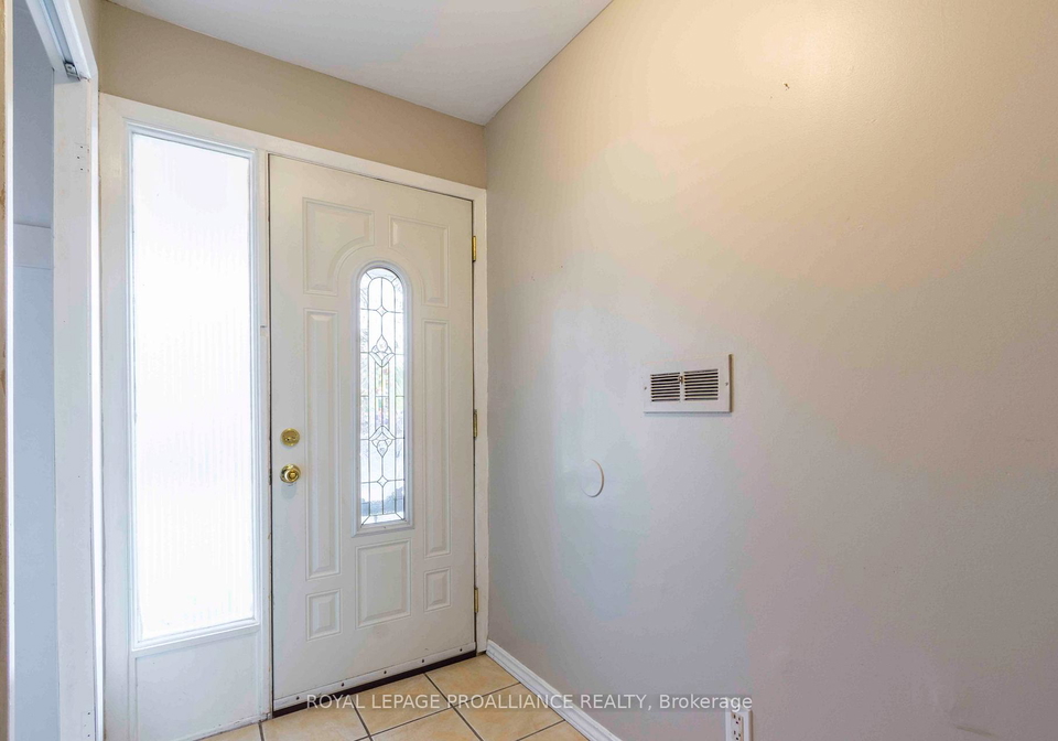 23-anna-court-quinte-west-ontario-x12384956